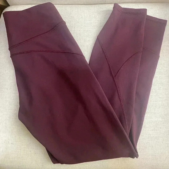Lululemon In Movement 7/8 Leggings in Redwood Inseam 25” Size 6 - Picture 2 of 7